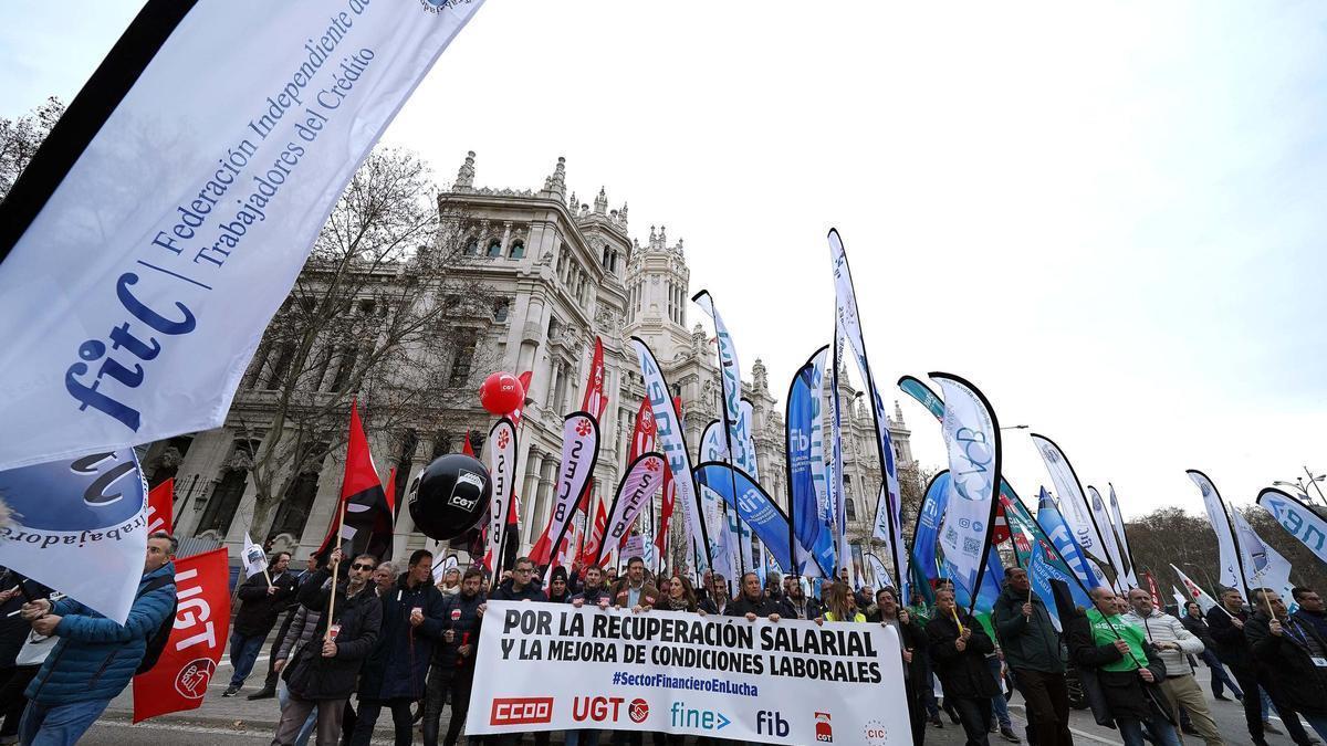 Manifestación de trabajadores de la banca en el centro de Madrid.