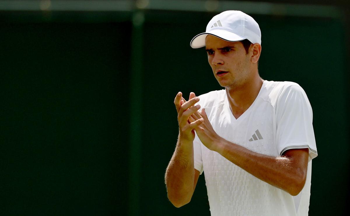 LONDON (United Kingdom), 29/06/2026.- Rafael Jodar of Spain acknowledge spectators after winning his Men's Singles first round match against Felix Gill of Great Britain at the Wimbledon Championships in London, Britain, 29 June 2026. (Tenis, Gran Bretaña, España, Reino Unido, Londres) EFE/EPA/NEIL HALL