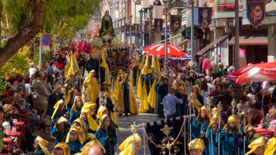 Procesión del penitente, que se celebra la mañana del Viernes Santo.