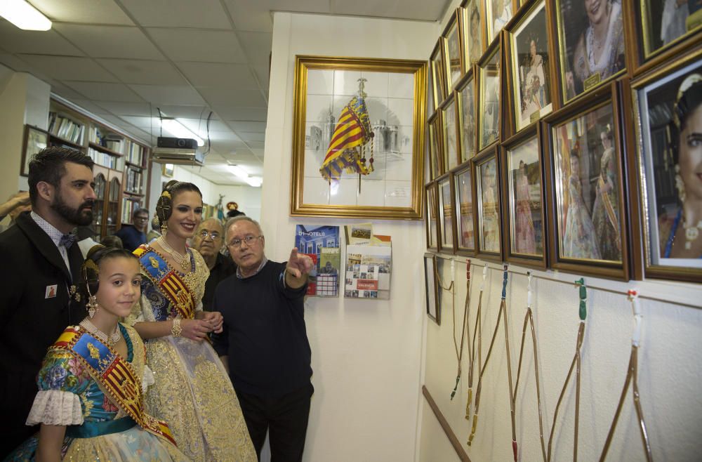 La galería más completa de un viaje histórico en la fiesta, con las falleras mayores en la ciudad más especial del mundo