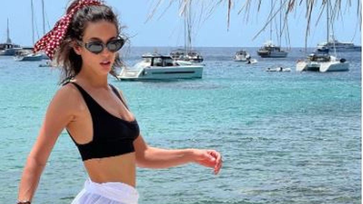 La actriz María Pedraza disfruta de sus segundas vacaciones en Ibiza este año
