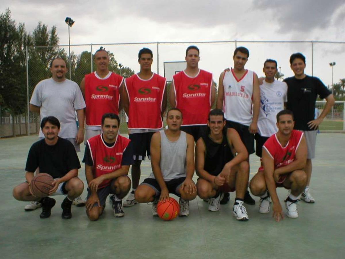 La entidad nació a partir de un grupo de amigos que se reunían para disfrutar de su deporte favorito en la Albufereta