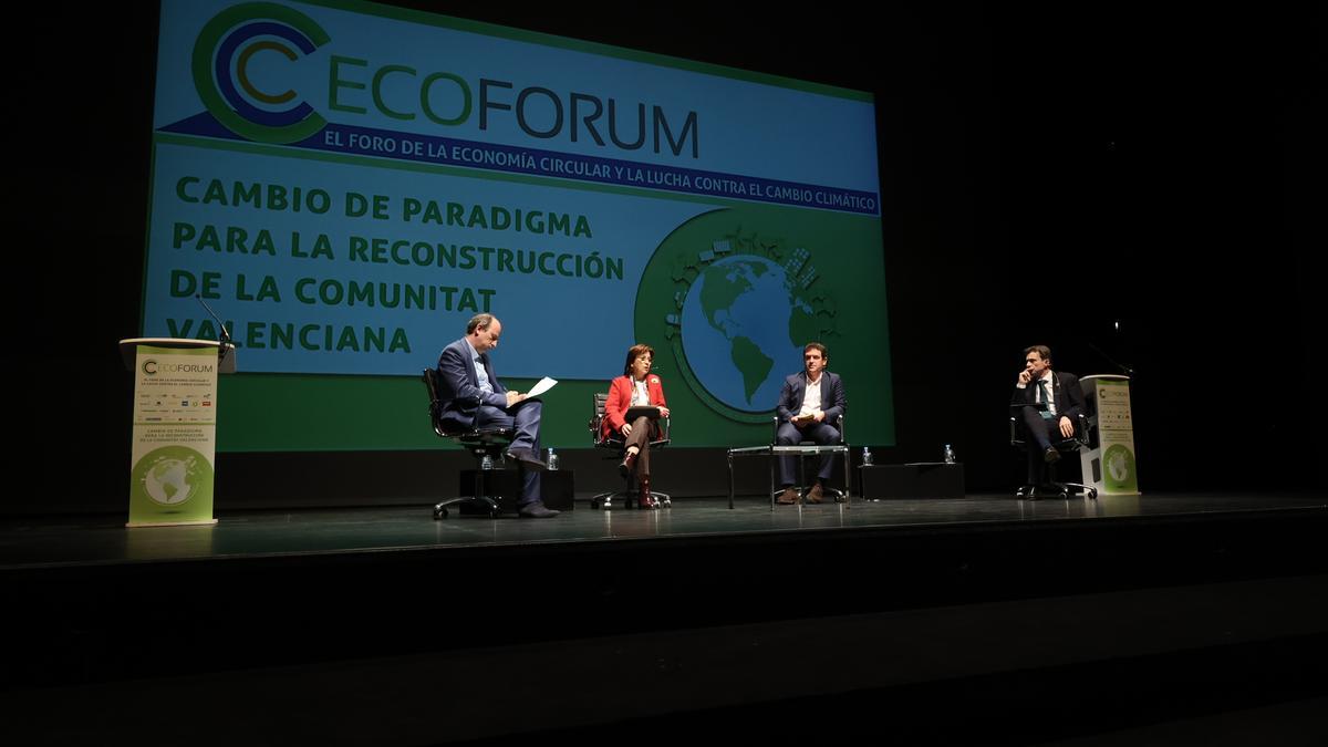 La cuarta edición del Foro de la economía circular y la lucha contra el cambio climático volverá a reunir en el Paranimf de la Universitat Jaume I a destacados ponentes y especialistas en la materia.