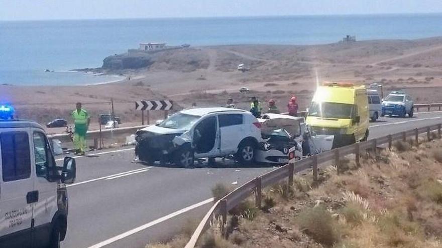 Varios heridos en una colisión múltiple en Tarajalejo (Fuerteventura)