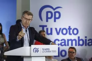 Feijóo sobre Illa como candidato: "Por la mañana te abraza, por la tarde te empuja y por la noche te insulta"