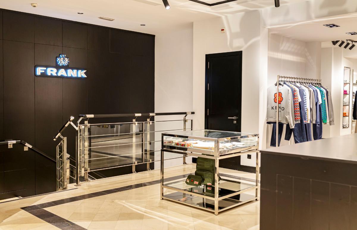 La boutique Frank Store de Santiago está ubicada en Montero Ríos, 24