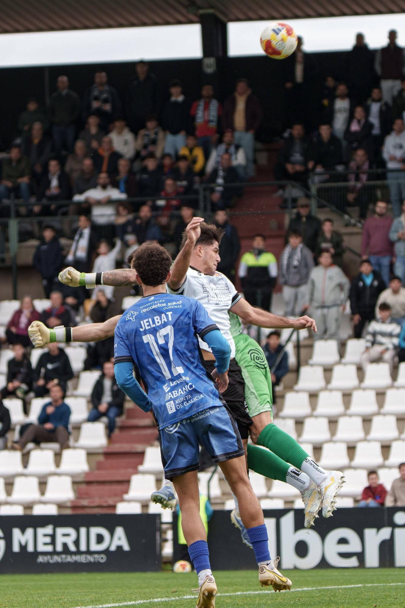 FOTOGALERÍA | Las mejores imágenes del partido Mérida-Orense
