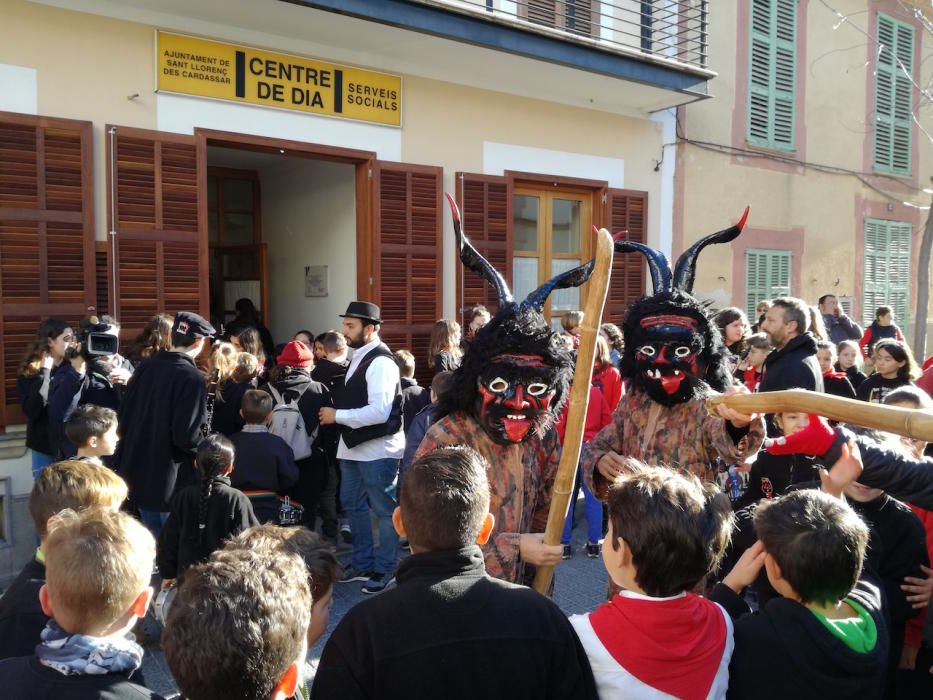 Sant Antoni 2018: Los 'dimonis' de Sant Llorenç inician sus bailes