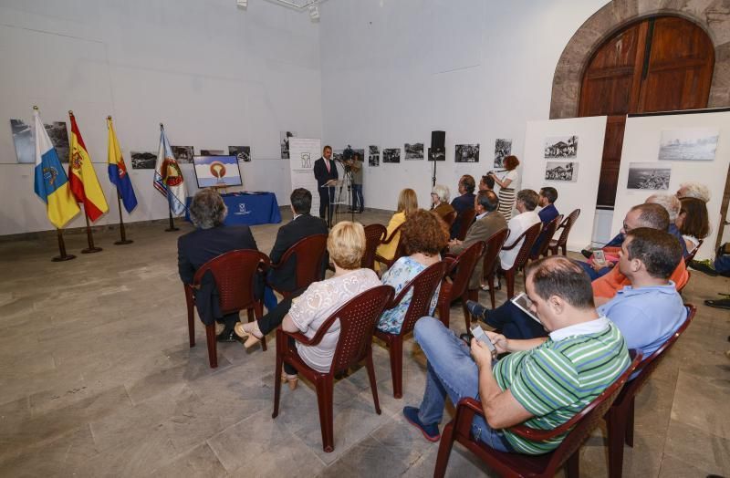 03/07/2018 STA. MARÍA DE GUÍA. En la Casa de la Cultura de Santa María de Guía, tuvo lugar el acto conmemorativo del 44 aniversario de la Mancomunidad del Norte ,en el que se entregaron las banderas oficial de la Mancomunidad, diseñada por el artista norteño Pepe Dámaso, a todos los Ayuntamientos del norte de Gran Canaria. FOTO: J. PÉREZ CURBELO  | 03/07/2018 | Fotógrafo: José Pérez Curbelo