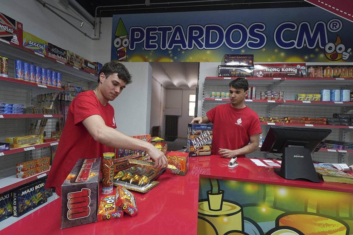 Petardos CM calcula que els clients es gasten uns 70 o 80 euros.