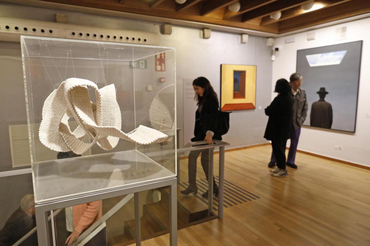 Les fotos de l'exposició 'Mestres de l’art català del segle XX. Col·lecció Bassat' al Museu d'Art de Girona