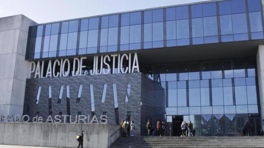 Una empresaria gijonesa se enfrenta a más de cuatro años de cárcel por defraudar a la Seguridad Social más de 145.000 euros