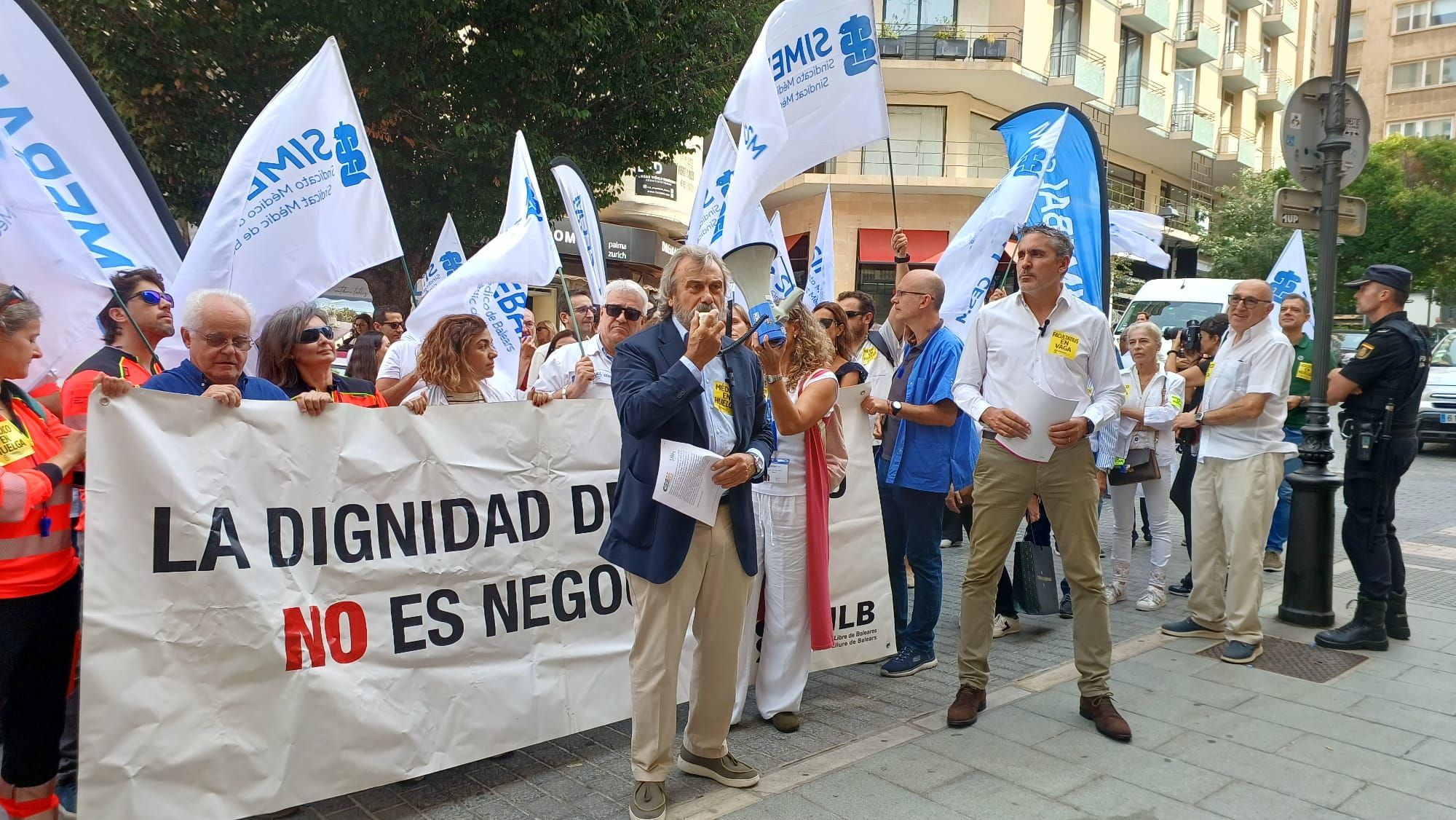 La huelga ha sido convocada por el sindicato médico Simebal