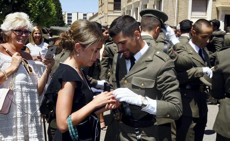 El rey entrega nuevos despachos en la Academia General Militar