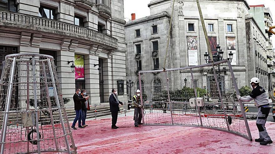 Caballero visitó ayer las tareas de instalación.   | // J. LORES