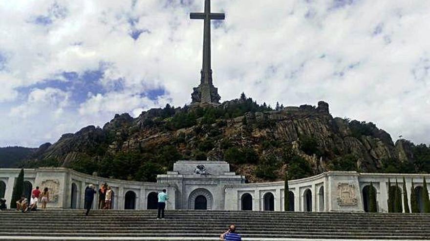 Les restes de Franco sortiran properament del Valle de los Caídos.