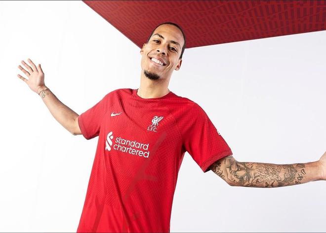 La camiseta del Liverpool para la temporada 2022/23