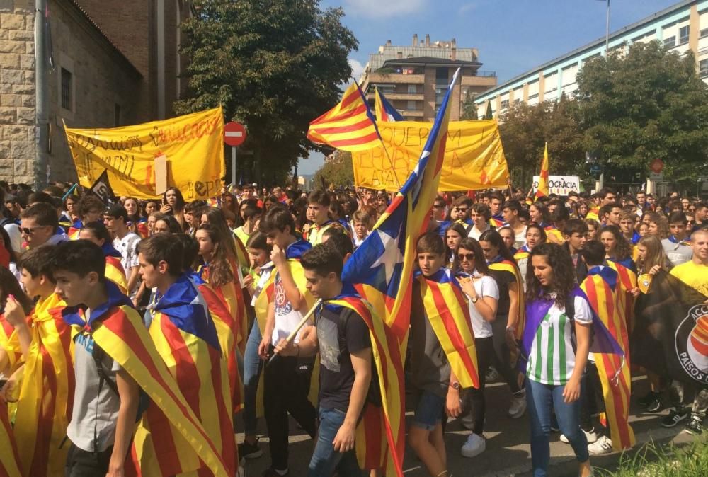 Estudiants universitaris i de secundària es manifesten a Girona