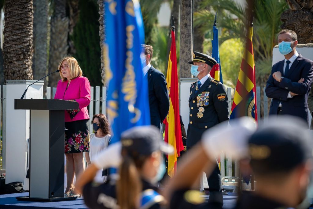 Así fue el acto de jura de 205 nuevos agentes de la Policía Nacional en Elche