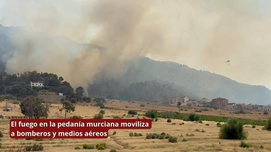 Un incendio forestal en Los Garres y Lages moviliza a Bomberos Murcia y obliga a solicitar medios aéreos