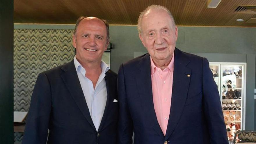 El restaurante de Sevilla que ha visitado el rey emérito Juan Carlos I durante su visita a la capital: con una cocina clásica con toques actuales y vistas al campo de golf