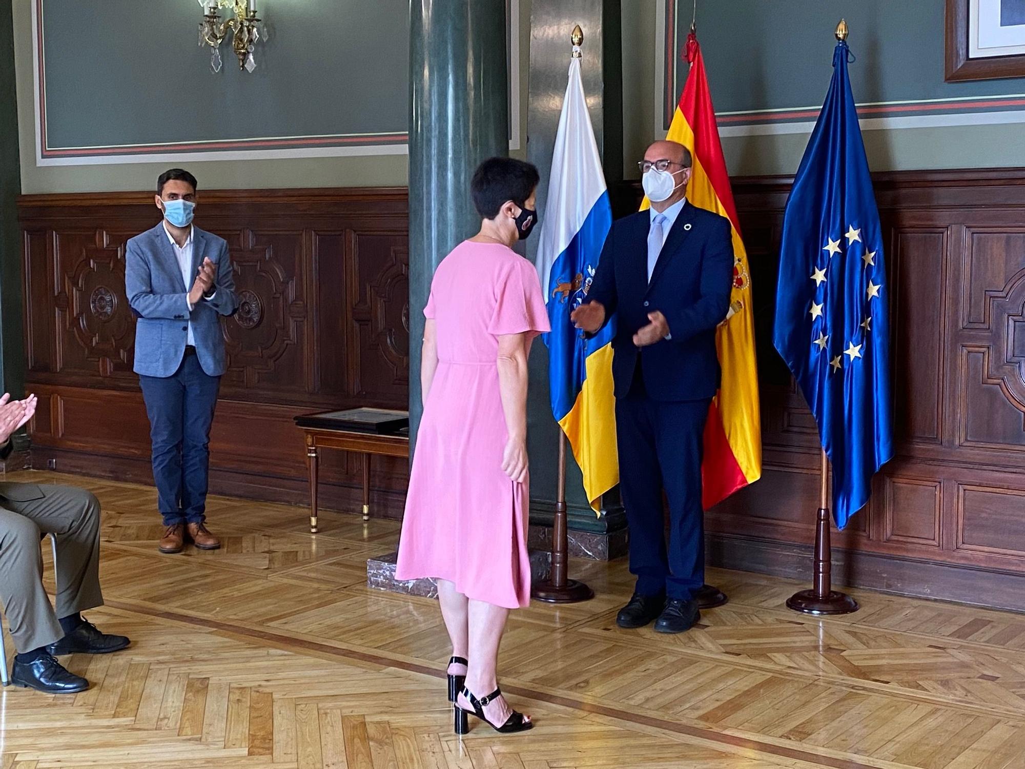 La UME y Protección Civil de Canarias reciben las medallas del Mérito Civil