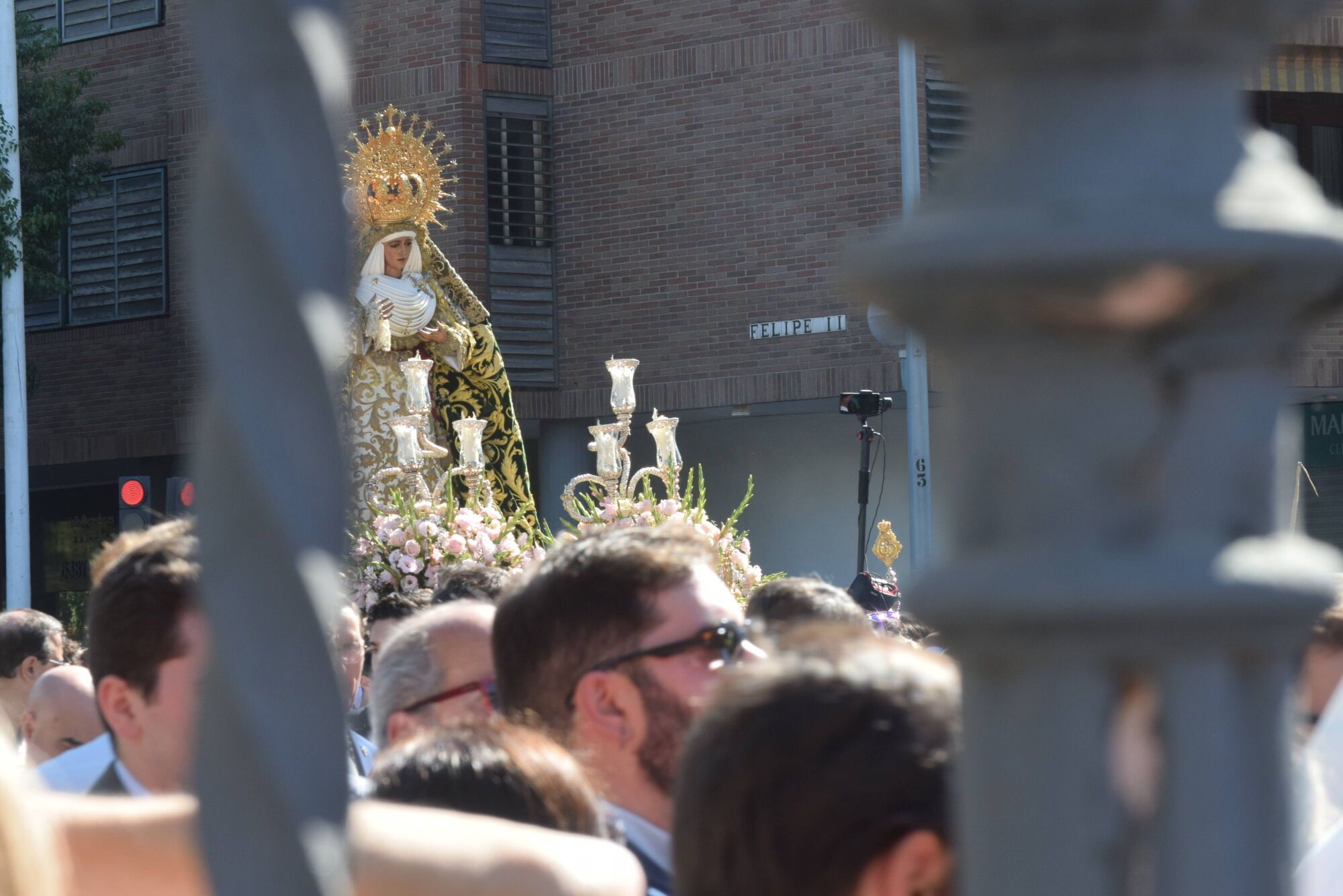 Traslado de la Esperanza de Triana desde el Polígono Sur a Triana