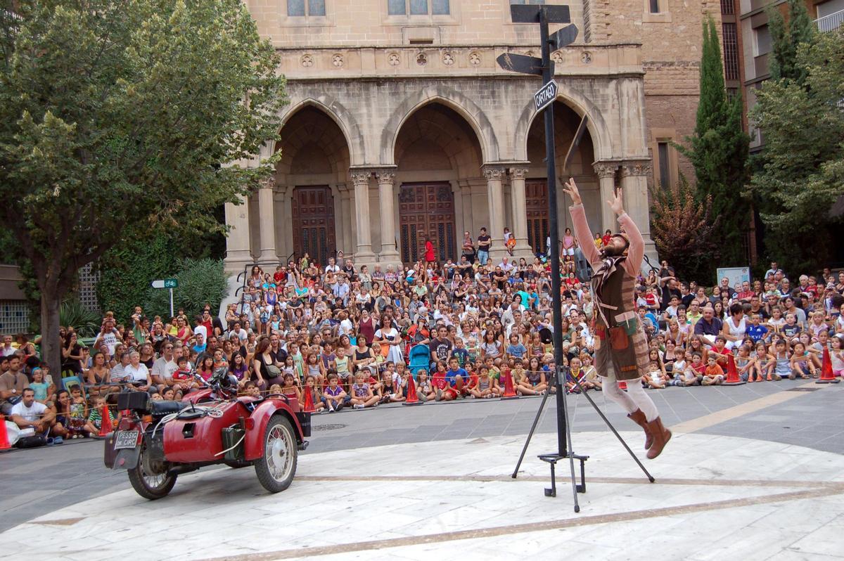 Espectacle de Sidecar per la festa major, el 2011 Espectacle de Sidecar per la festa major, el 2011