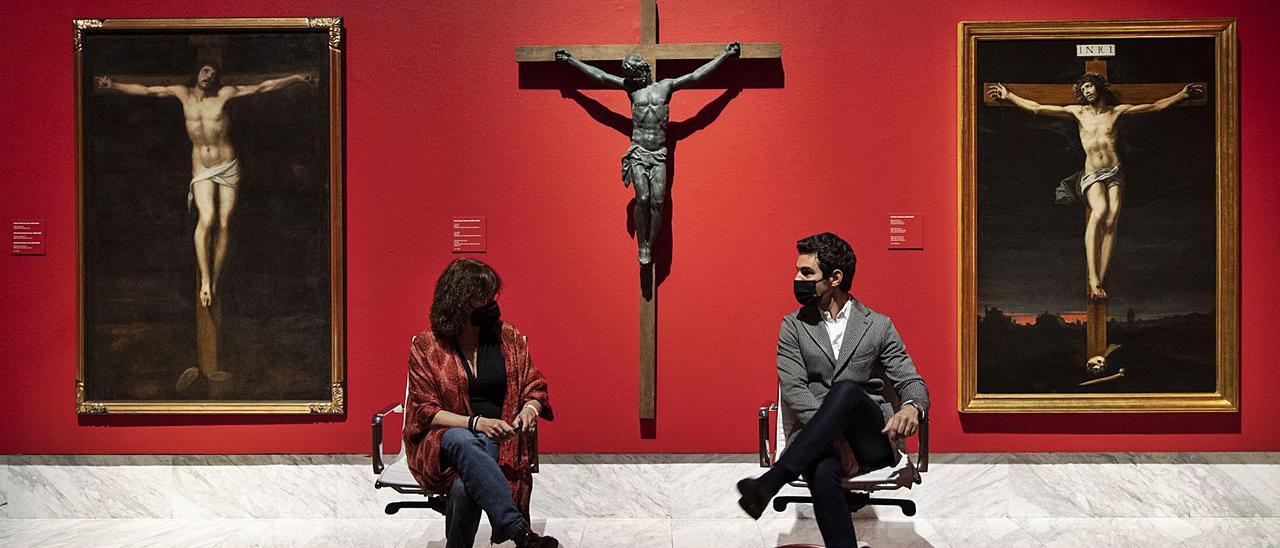 Carmen Amoraga y González 
Tornel, en la presentación de 
la exposición «Creer a través 
de los ojos».  Germán caballero | G.CABALLERO