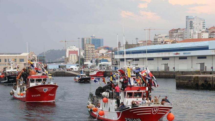 Procesión de la Virgen del Carmen en el puerto de Vigo este sábado 11 de julio