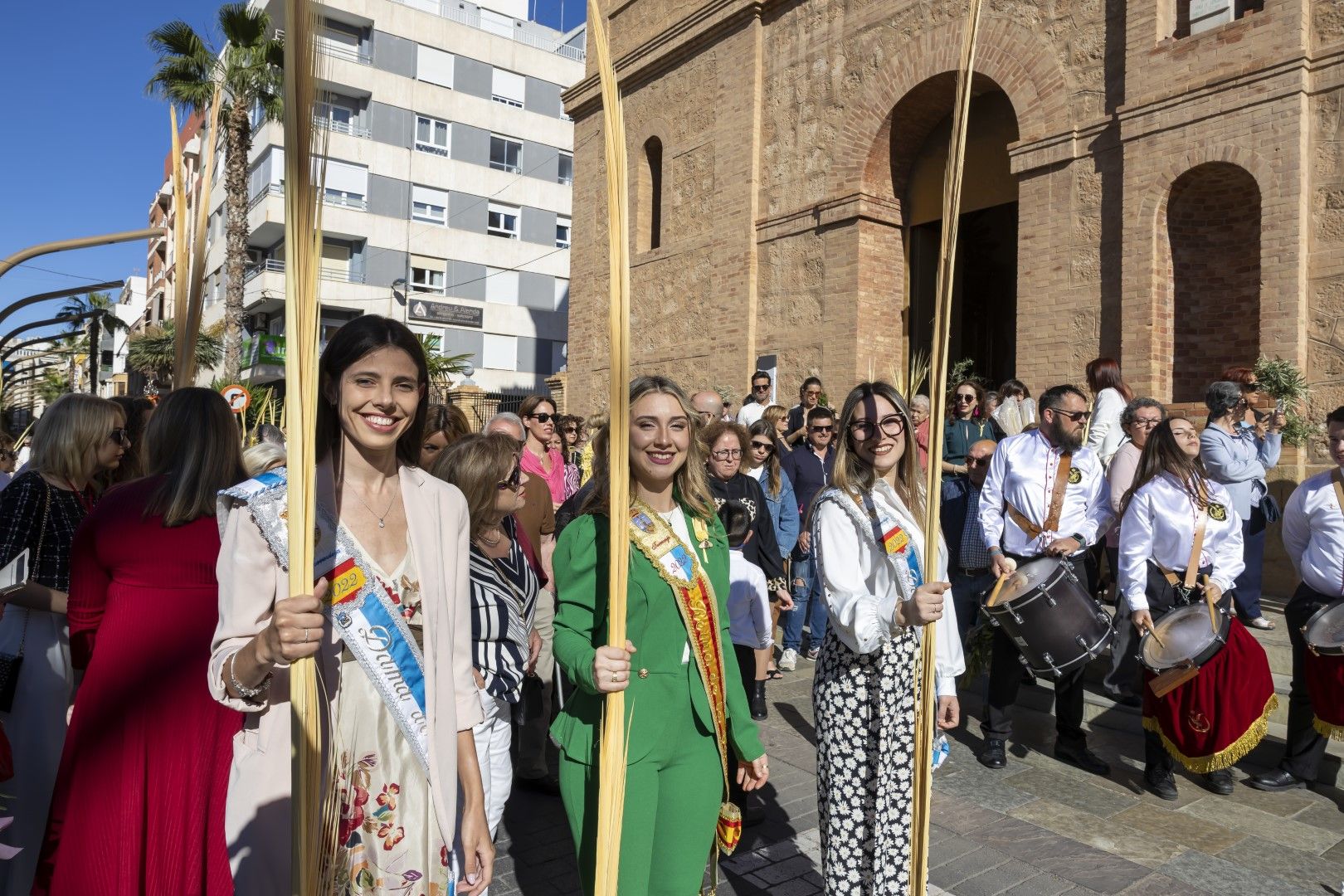 Domingo de Ramos en Torrevieja 2023. Todas las imágenes de la Procesión de  las Palmas - Información