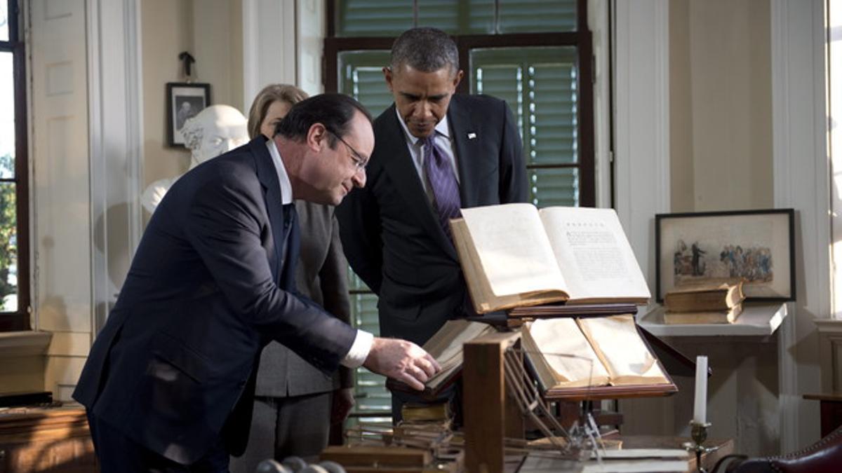 El presidente estadounidense, Barack Obama (derecha), junto a Francois Hollande, durante una visita oficial del presidente francés a EEUU el pasado mes de febrero