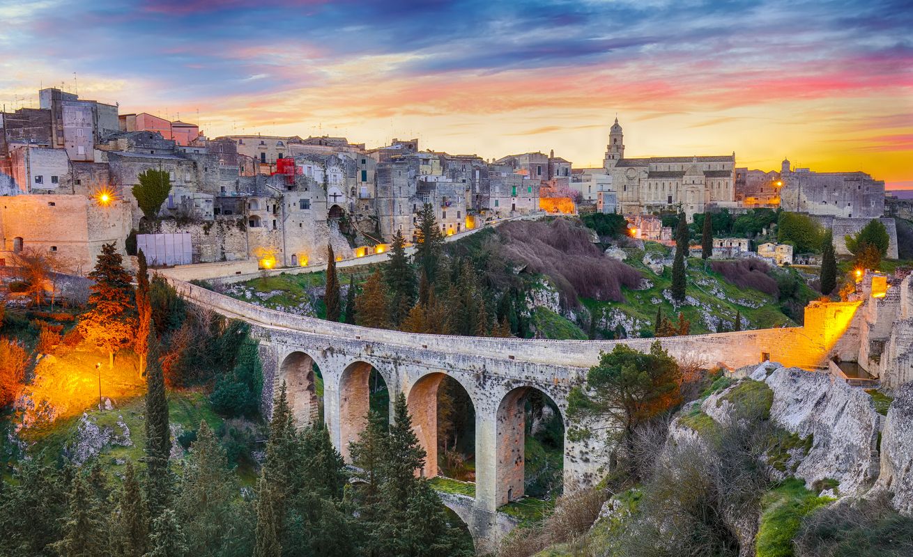 Gravina - Vista acueducto atardecer