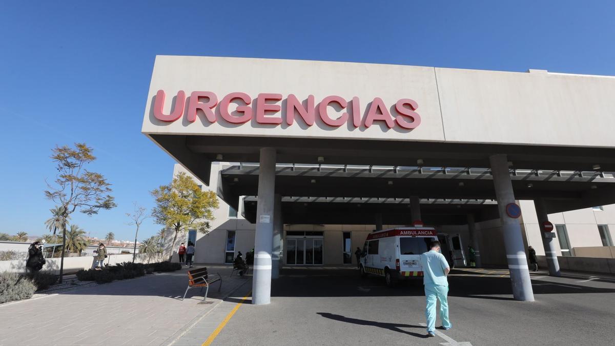 De Rosa ingresó en Urgencias en el Hospital del Vinalopó, en Elche