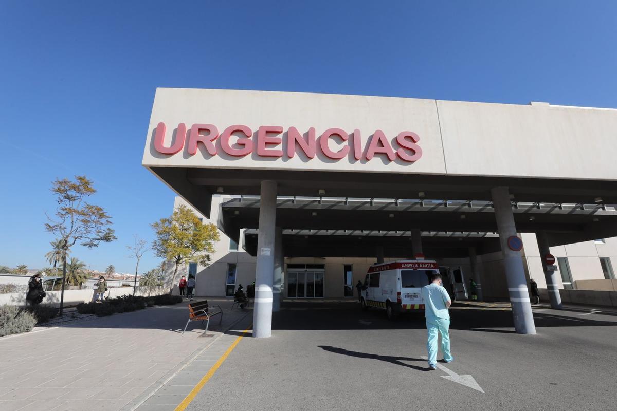 De Rosa ingresó en Urgencias en el Hospital del Vinalopó, en Elche