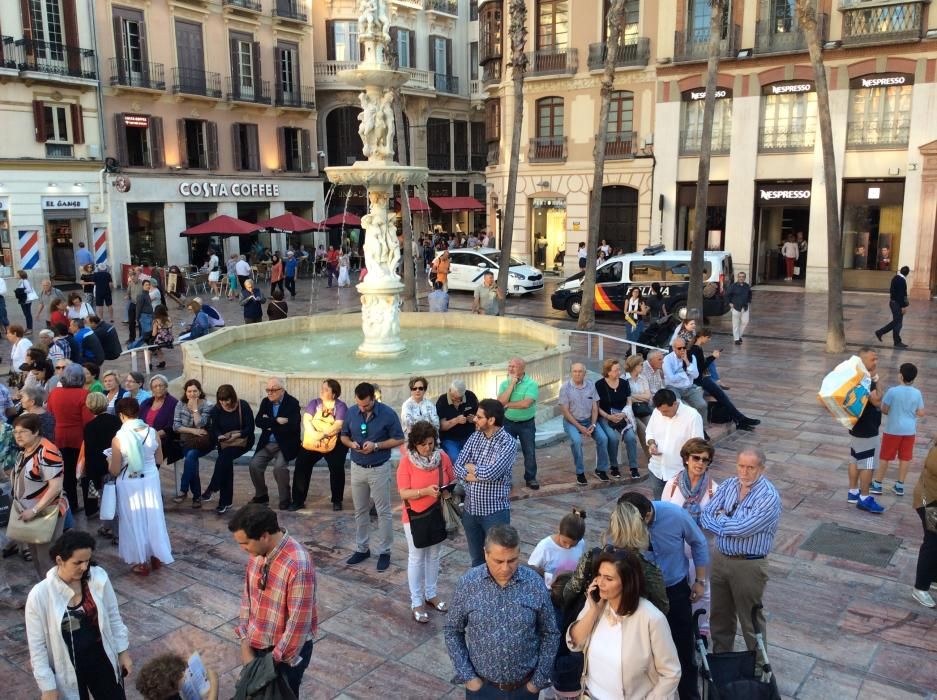 Manifestación en apoyo al proyecto de Banderas en el Astoria