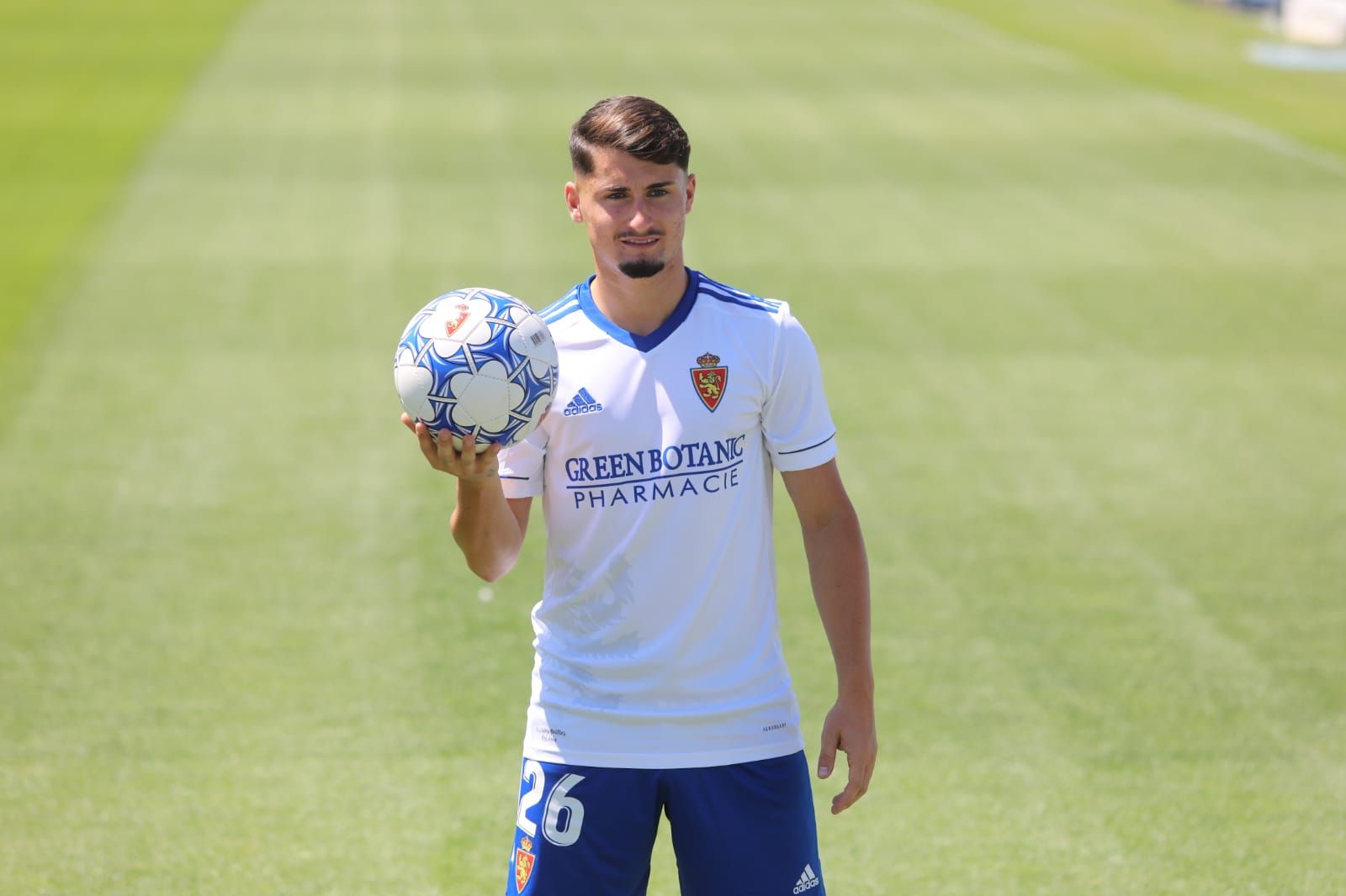 Borja Sainz, presentado como nuevo jugador del Real Zaragoza