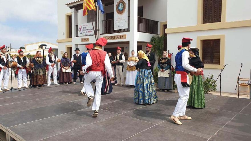 Todas las imágenes de III Festival Folklòric Illa de Formentera