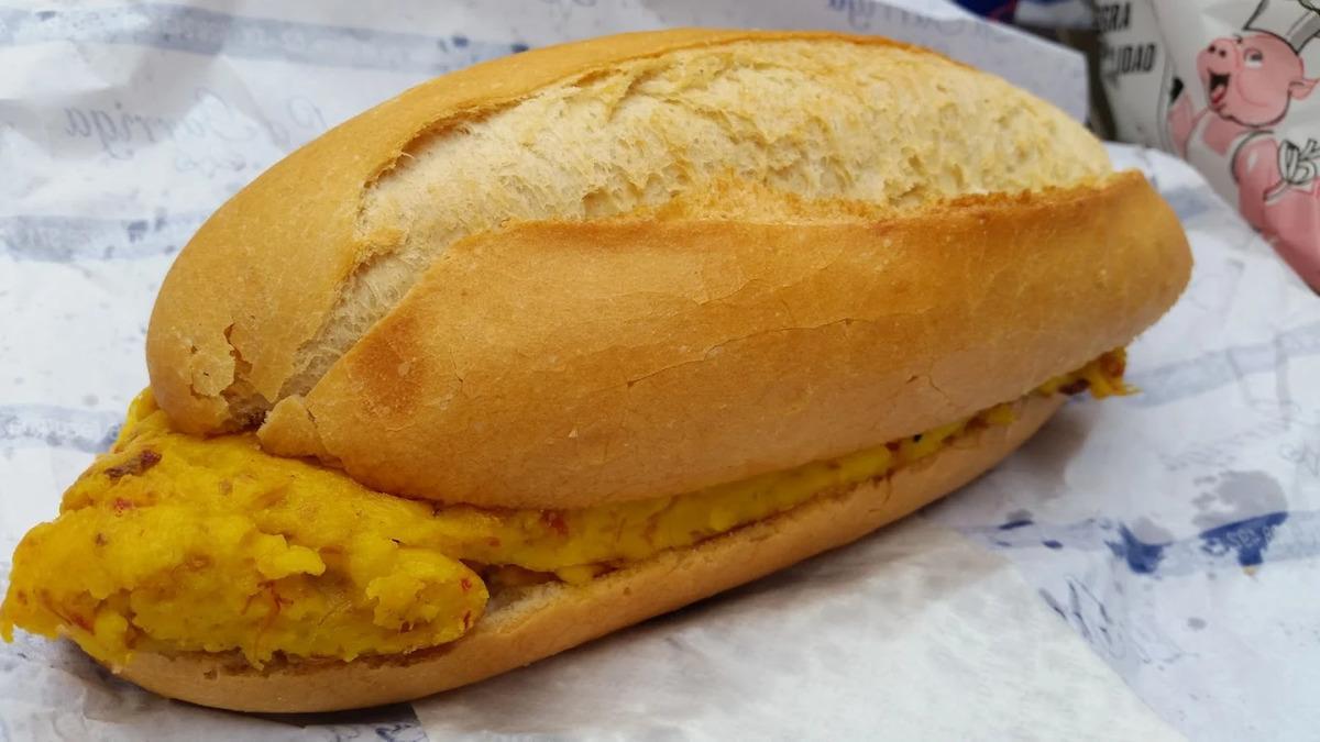 El bocadillo de tortilla que triunfa en Gran Canaria