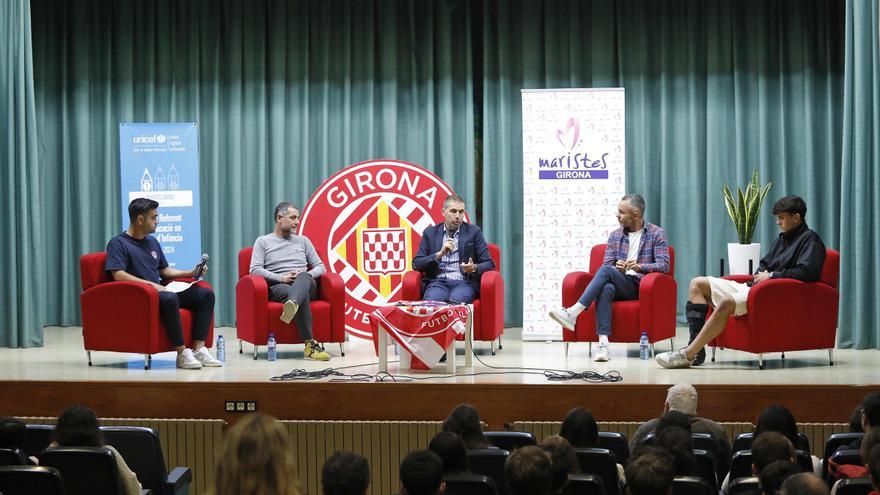 Geli, Siria, Eloi Amagat i Selvi parlen de l&#039;èxit i el fracàs als alumnes de Batxillerat dels Maristes