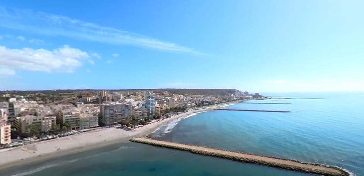 Playa Lisa y Gran Playa, con el inicio del cabo al fondo de la imagen