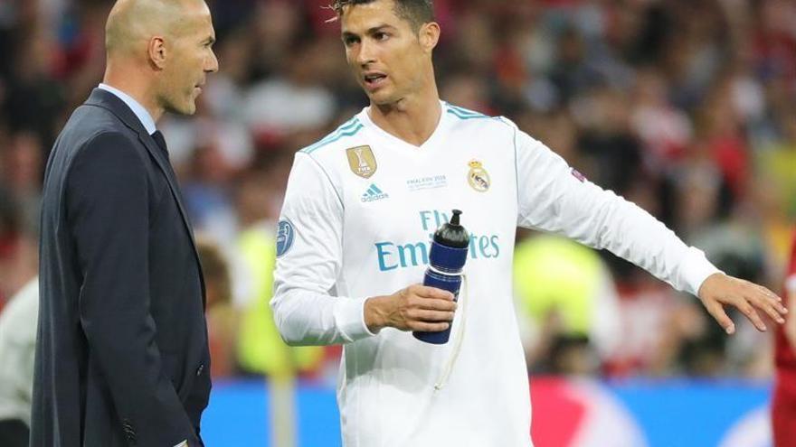 Cristiano se ausenta de la fiesta e insinúa su marcha: &quot;Fue muy bonito estar en el Real Madrid&quot;