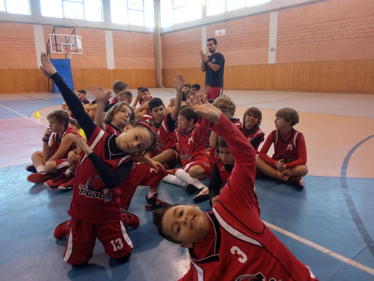 CB La Pobla de Vallbona: Aprender jugando
