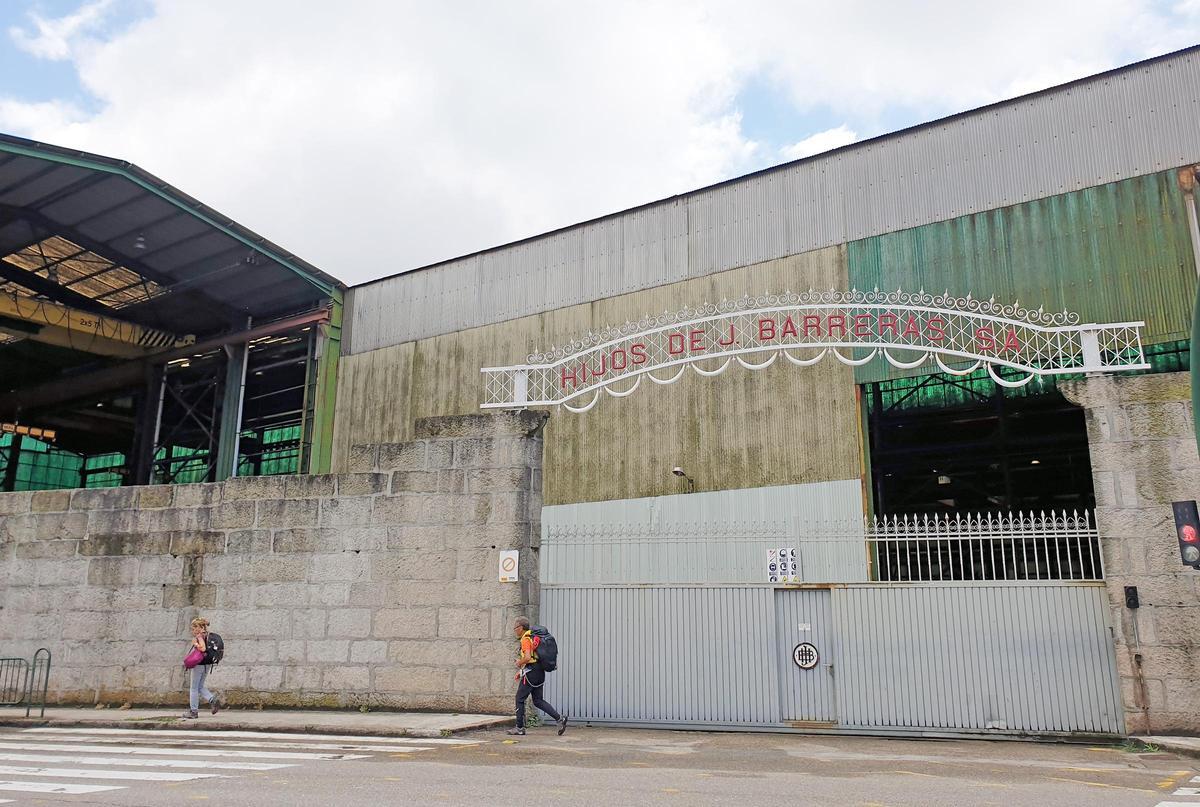 Entrada del astillero Barreras