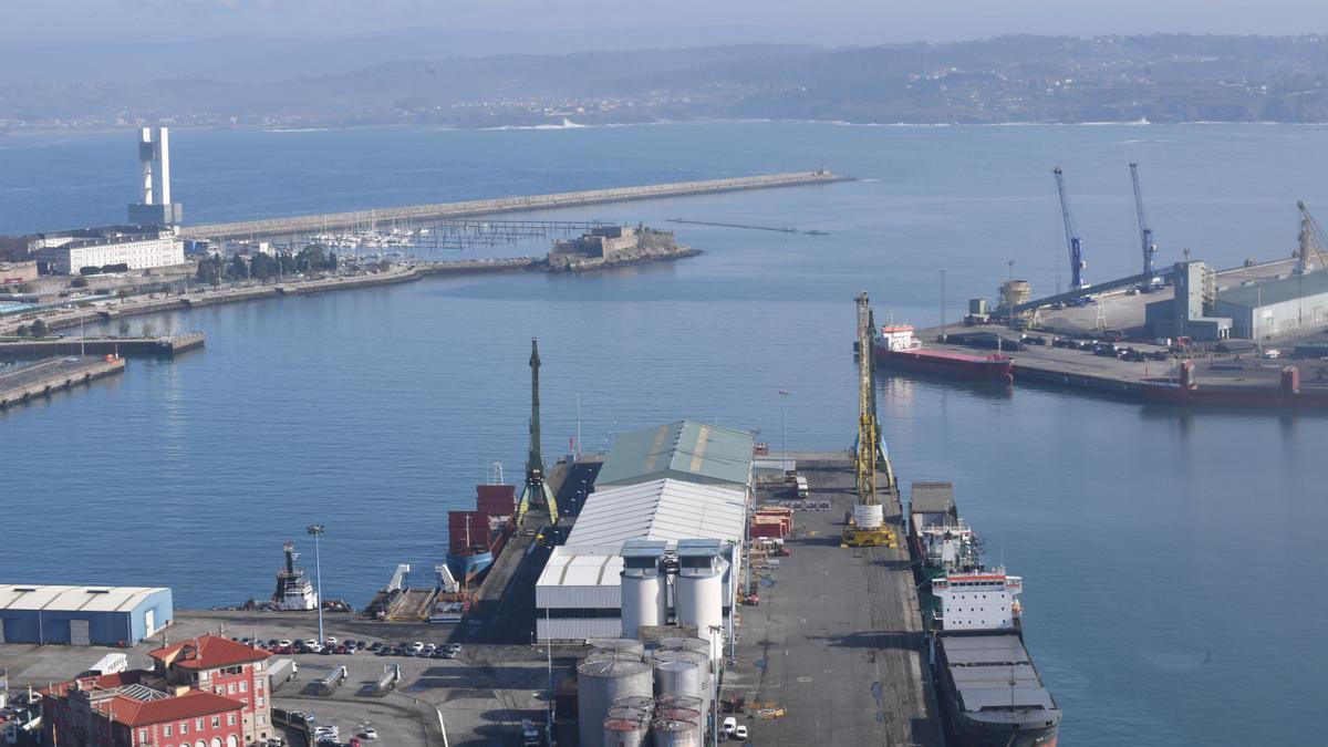 Vista aérea del muelle de Calvo Sotelo.