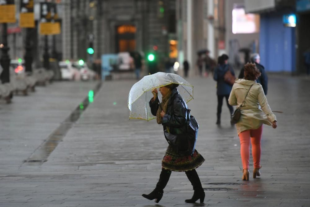 Por fin llega la ansiada lluvia. Meteogalicia vaticina que en tres días se recgerán más de 50 litros en A Coruña.