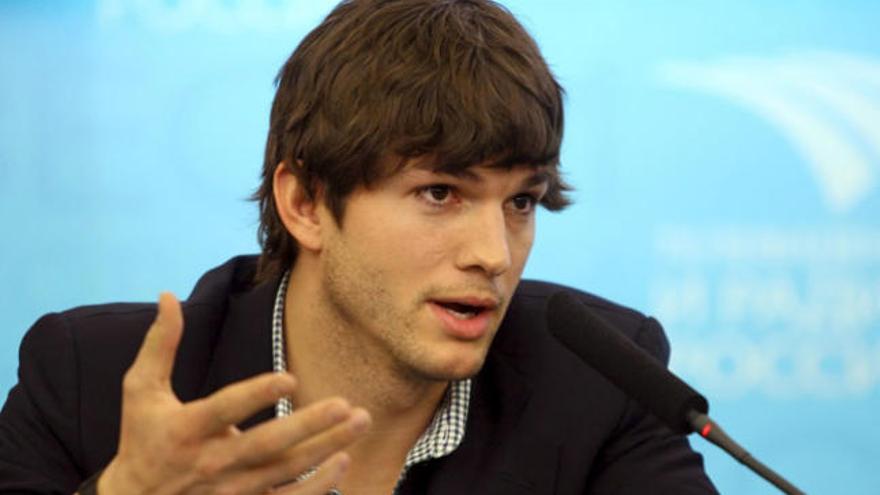 Aston Kutcher.