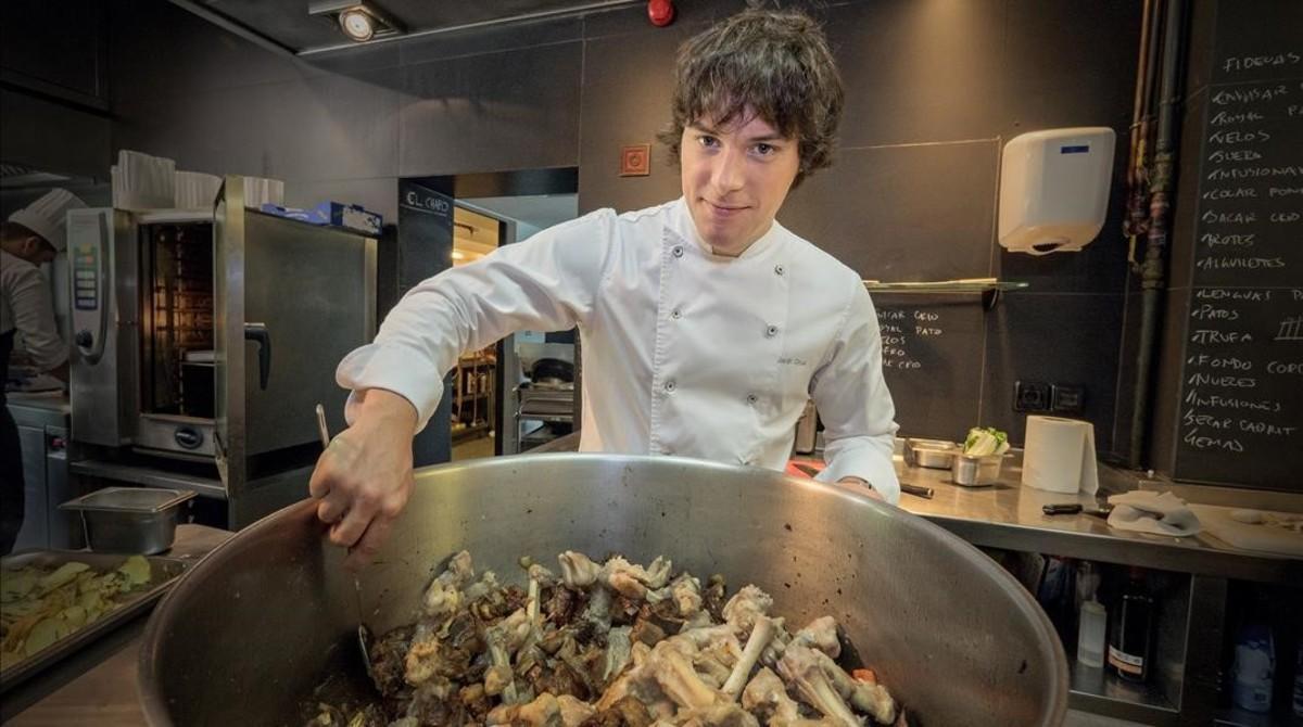 Jordi Cruz, en la cocina del restaurante Àbac.  