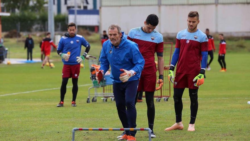 Falagán, en su etapa como entrenador del Extremadura. // FDV