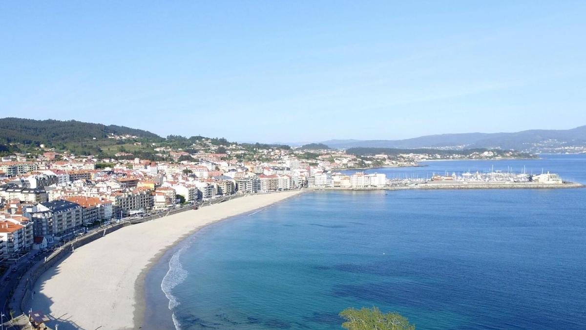 La playa de Silgar, una de las playas con aguas más cálidas cerca de Santiago.